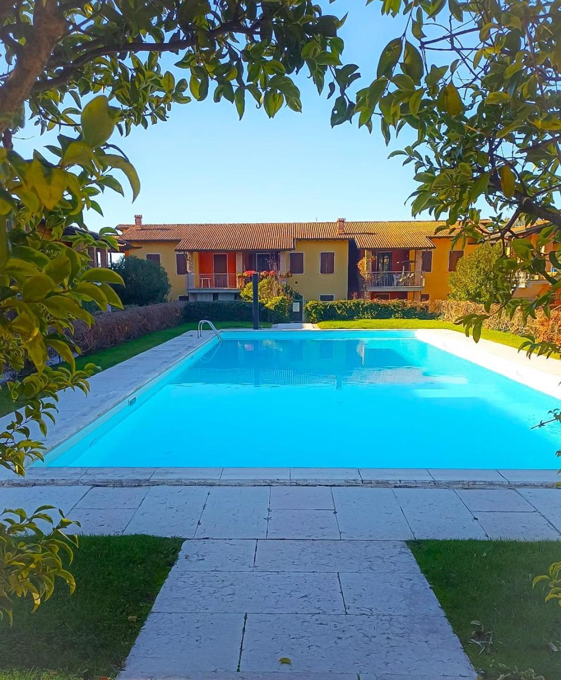 Picnic Apartment Salionze Exterior photo